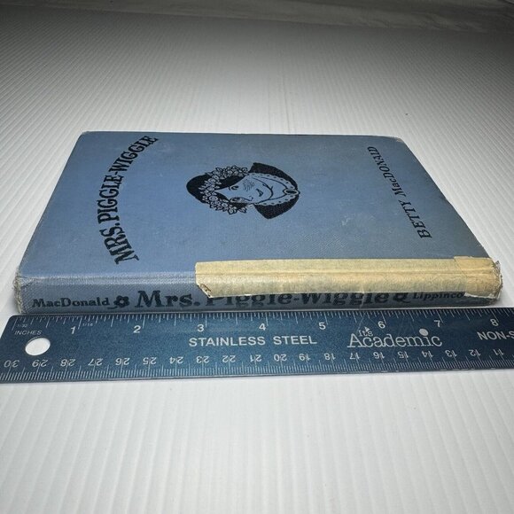 Mrs. Piggle-Wiggle by Betty MacDonald - Lippincott First Edition 1st print 1947 - Picture 8 of 9